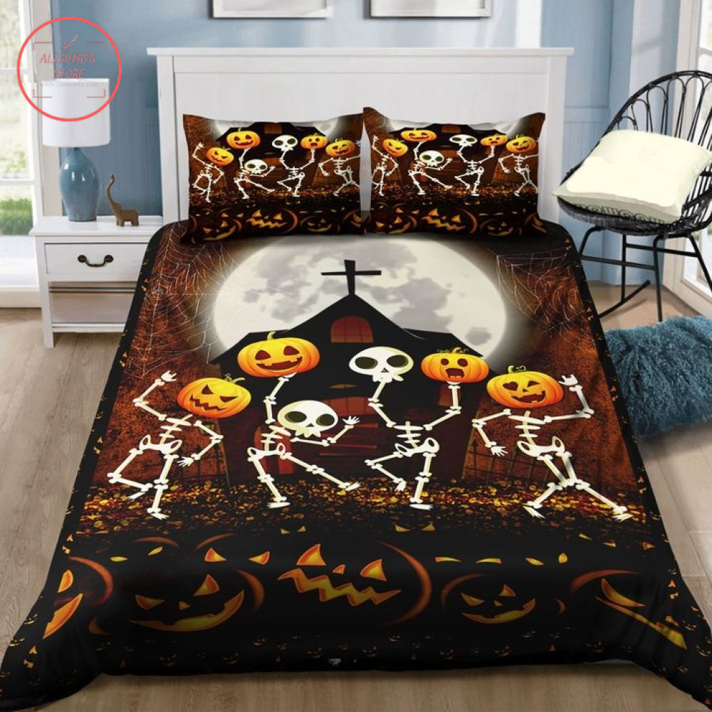 Skeleton Pumpkin Dancing in Halloween Night Blanket