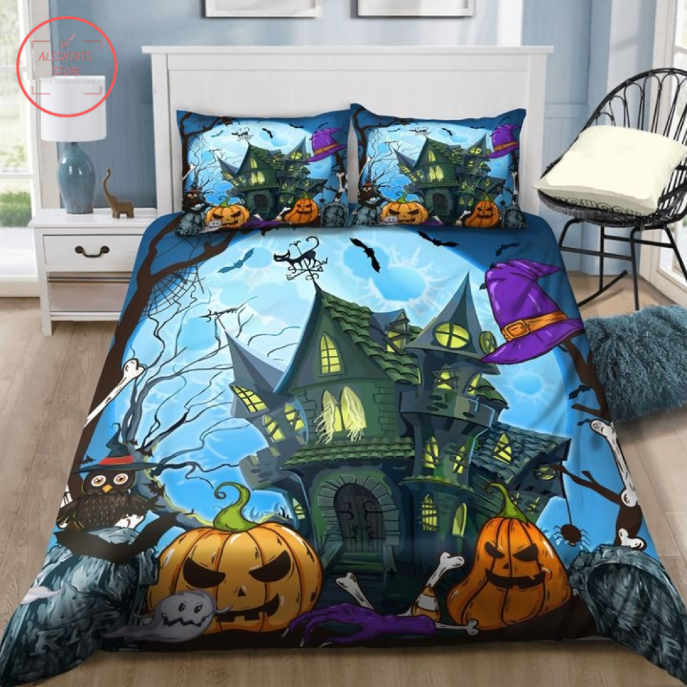 Spooky Castle Halloween With Pumkin Blanket